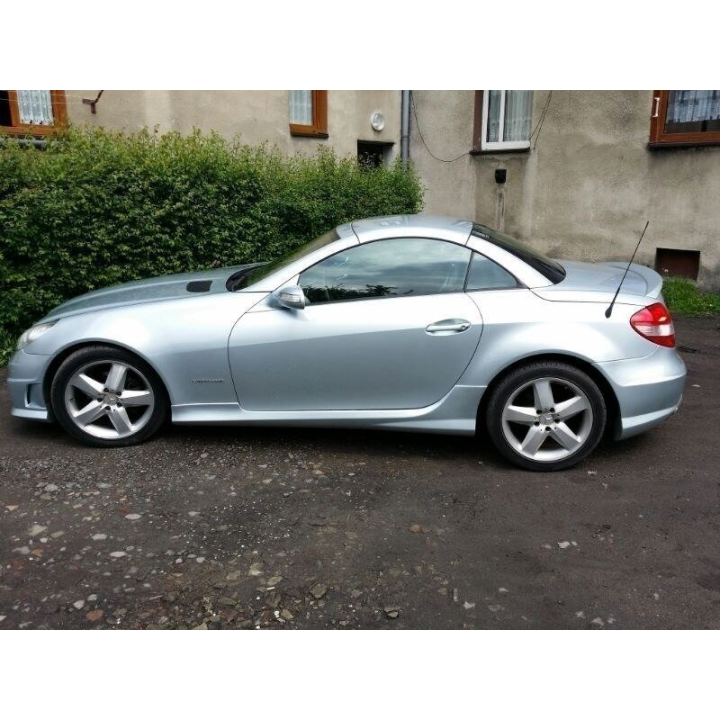 DOKŁADKI PROGÓW MERCEDES SLK R171 (SLK R172 AMG LOOK) ABS PLASTIC