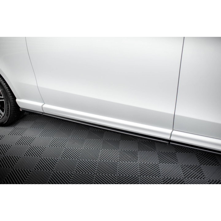Dokładki Progów V.1 Mercedes-Benz V-Class Extra Long AMG-Line W447