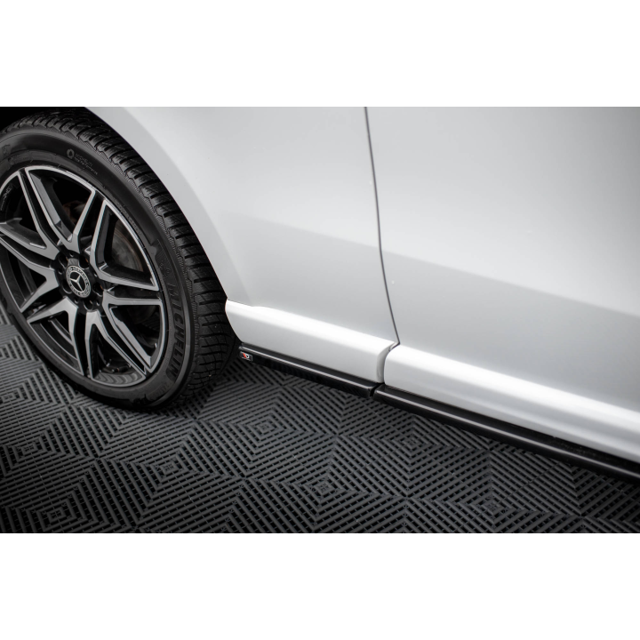 Dokładki Progów V.1 Mercedes-Benz V-Class Extra Long AMG-Line W447