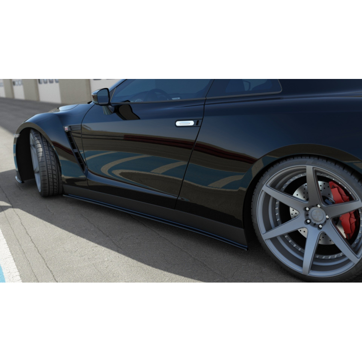 DOKŁADKI PROGÓW NISSAN GT-R PRZEDLIFT COUPE (R35-SERIES)