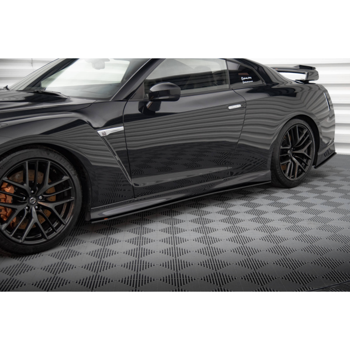Dokładki progów Street Pro Nissan GTR R35 Facelift