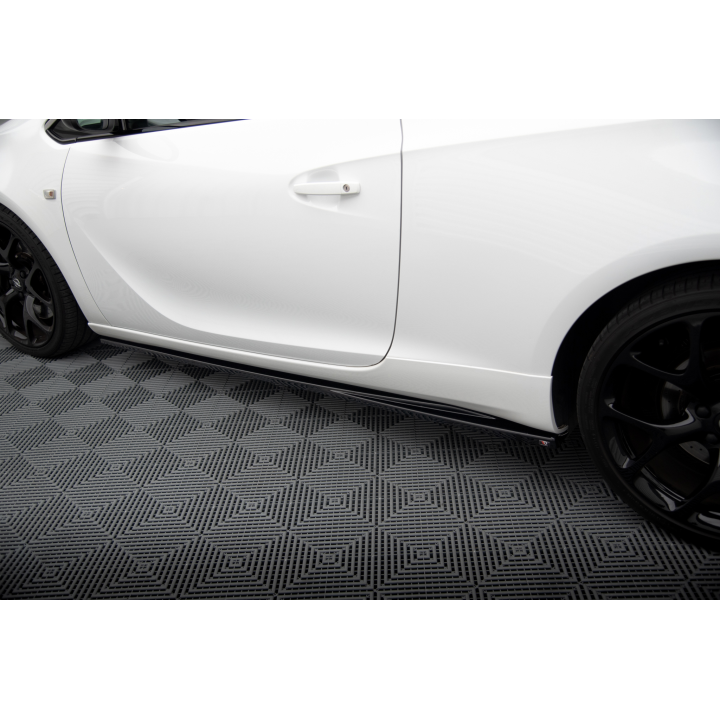 Dokładki Progów Opel Astra GTC OPC-Line J