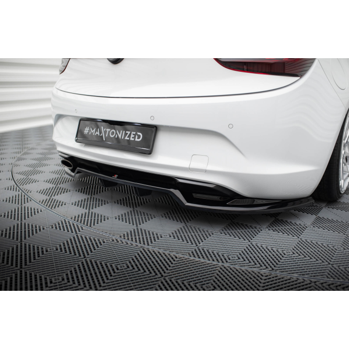 Splitter Tylny (Z Dyfuzorem) Opel Cascada