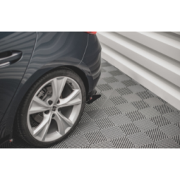 Flapsy Tylne Boczne Seat Leon FR Hatchback Mk4
