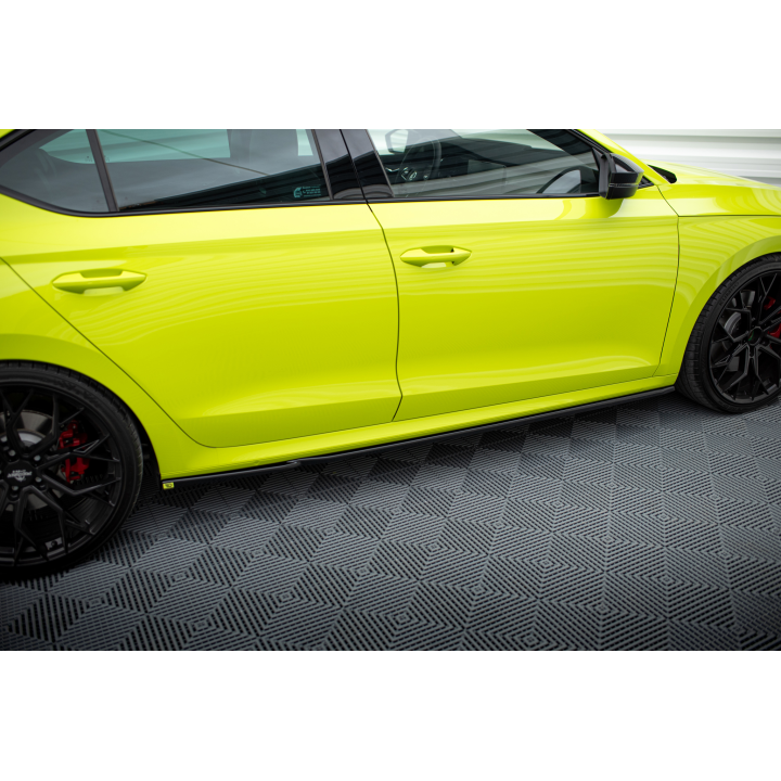 Dokładki Progów V.1 Skoda Octavia RS Liftback / Combi Mk4