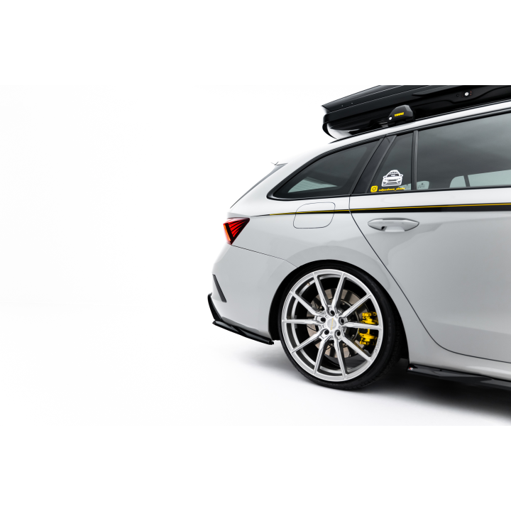 Zestaw Splitterów V.1 Skoda Octavia RS Combi Mk4