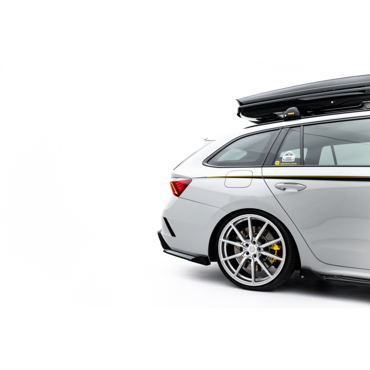 Splittery Tylne Boczne V.8 Skoda Octavia RS Liftback / Combi Mk4 Facelift