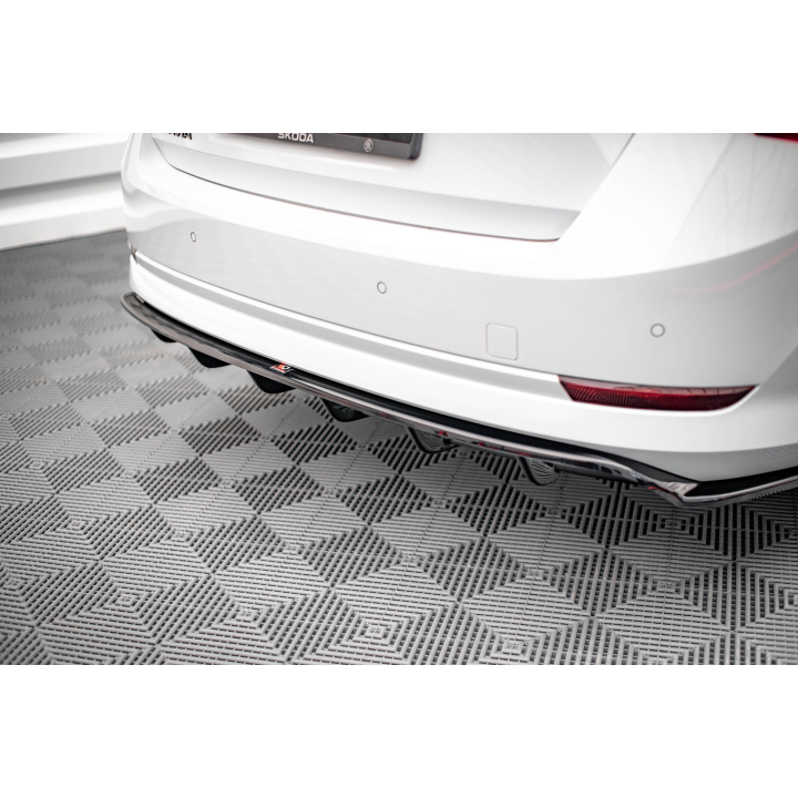 Splitter Tylny (Z Dyfuzorem) Skoda Octavia Mk4