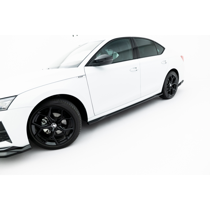 Zestaw Splitterów Skoda Octavia Sportline Liftback / Combi Mk4 Facelift