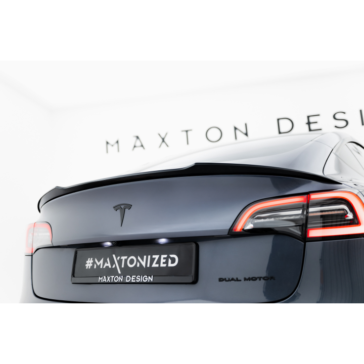 Spoiler Cap Tesla Model 3