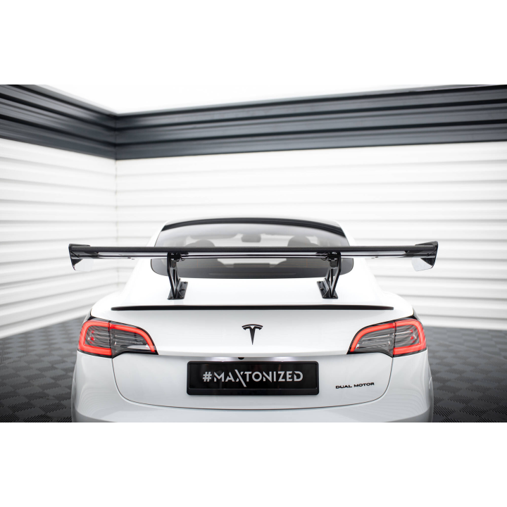 Karbonowy Spoiler Tesla Model 3