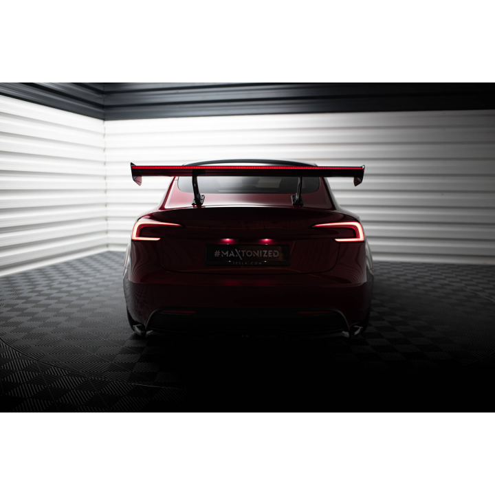 Karbonowy Spoiler + LED Tesla Model 3
