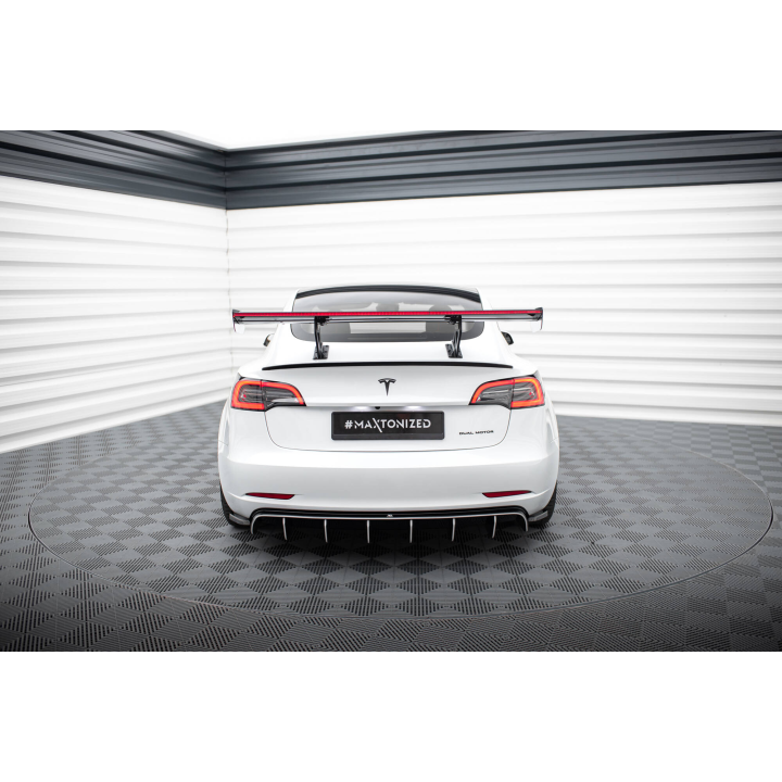 Karbonowy Spoiler + LED Tesla Model 3