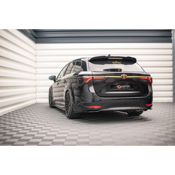 Splitter Tylny (Z Dyfuzorem) Toyota Avensis Wagon Mk3 Facelift