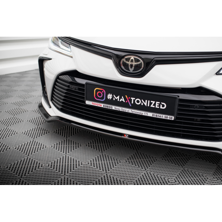 Zestaw Splitterów Toyota Corolla XII Sedan
