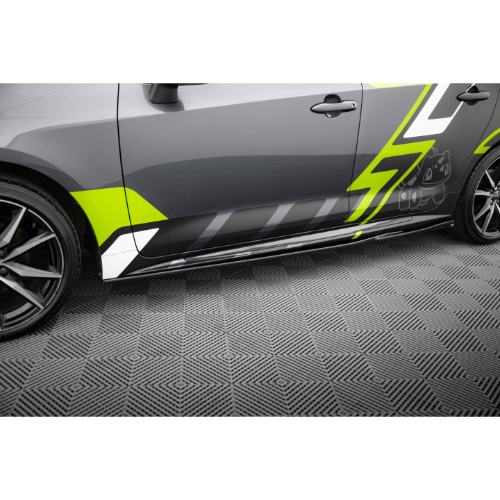 Zestaw Splitterów Toyota Corolla GR Sport Touring Sports XII