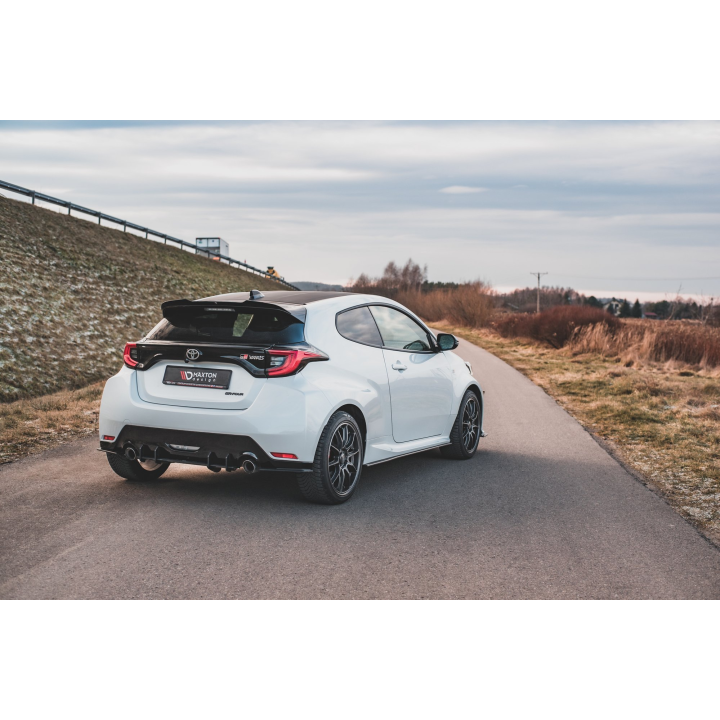 Dokładki progów Street Pro Toyota GR Yaris MK4