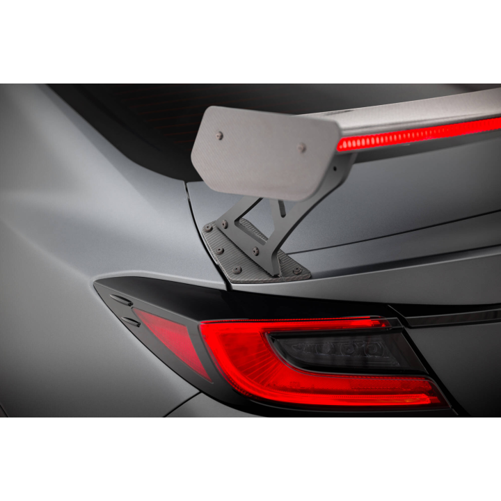 Karbonowy Spoiler Z Zewnętrznymi Wspornikami + LED Toyota GR86 / Subaru BRZ Mk2
