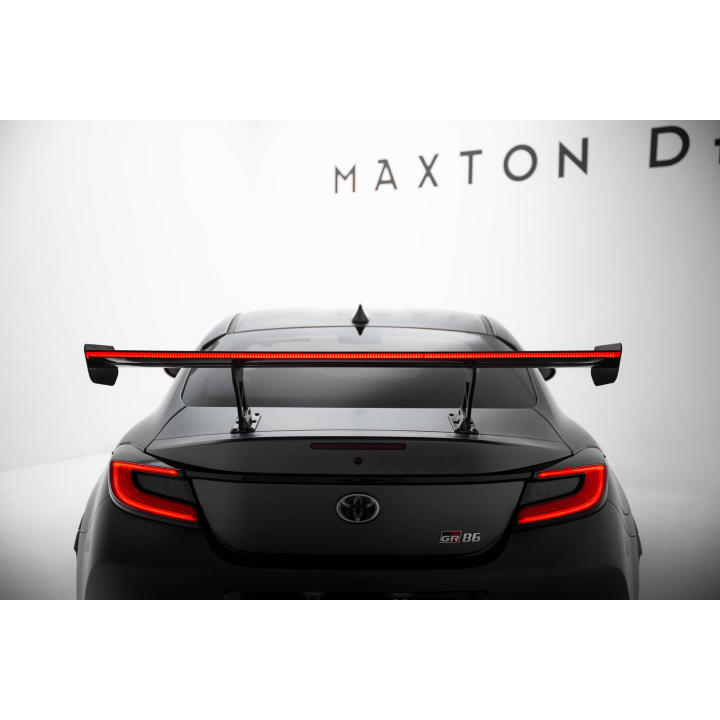 Karbonowy Spoiler Z Wewnętrznymi Wspornikami + LED Toyota GR86 / Subaru BRZ Mk2