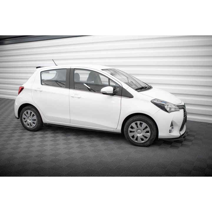 Dokładki Progów Toyota Yaris Mk3 Facelift