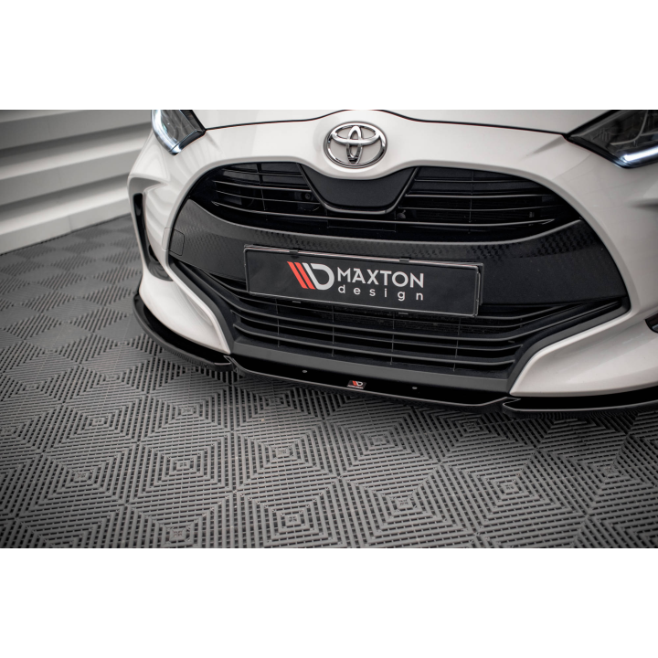 Splitter Przedni V.1 + Flaps Toyota Yaris Mk4