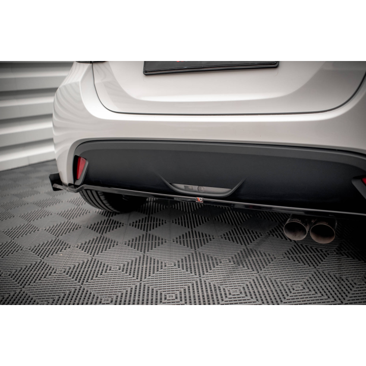 Splitter Tylny V.1 + Flaps Toyota Yaris Mk4