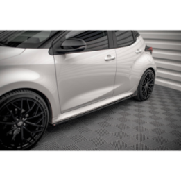 Dokładki Progów V.1 + Flaps Toyota Yaris Mk4
