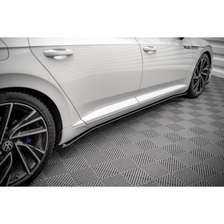 Dokładki progów Street Pro V.2 Volkswagen Arteon R / R-Line Sedan / Shooting Brake Mk1 Facelift
