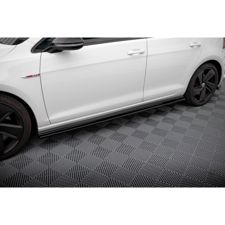 Dokładki Progów V.1 Volkswagen Golf GTI / GTD Mk7 / Mk7 Facelift (szerokie)