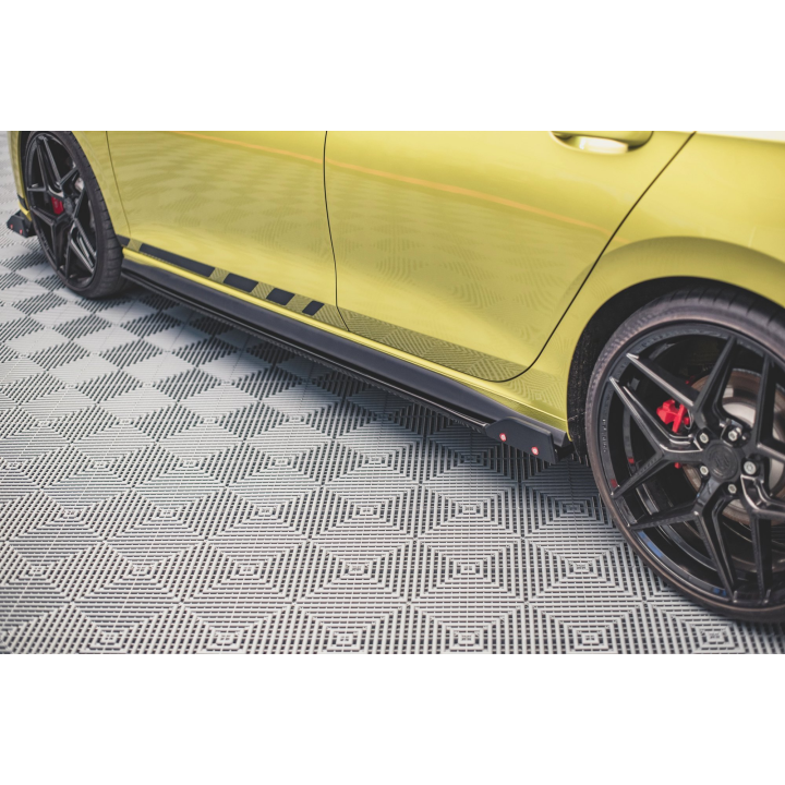 Dokładki Progów V.2 + Flaps Volkswagen Golf GTI / GTE / GTI Clubsport / GTD / R-Line Mk8