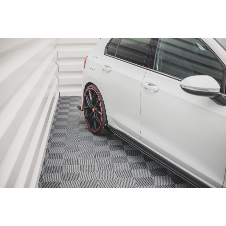 Dokładki progów Street Pro + Flaps Volkswagen Golf GTI Clubsport Mk8 Facelift