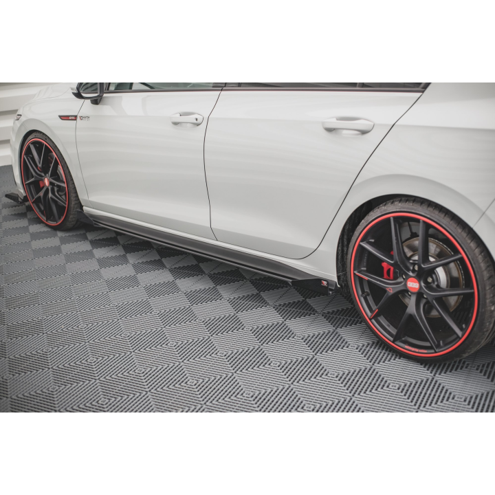 Dokładki progów Street Pro + Flaps Volkswagen Golf GTI Clubsport Mk8 Facelift