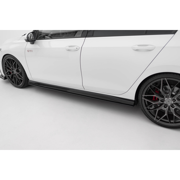 Dokładki progów Street Pro V.2 Volkswagen Golf GTI / GTE / GTI Clubsport / R-Line Mk8