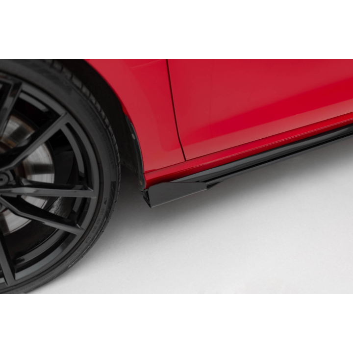 Dokładki progów Street Pro + Flaps Volkswagen Golf R / R-Line Mk7 Facelift