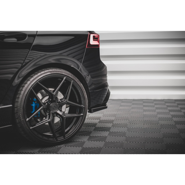Splittery Tylne Boczne V.2 Volkswagen Golf R Hatchback Mk8  Produkt pasuje tylko z:   VW-GO-8-R-RS1G