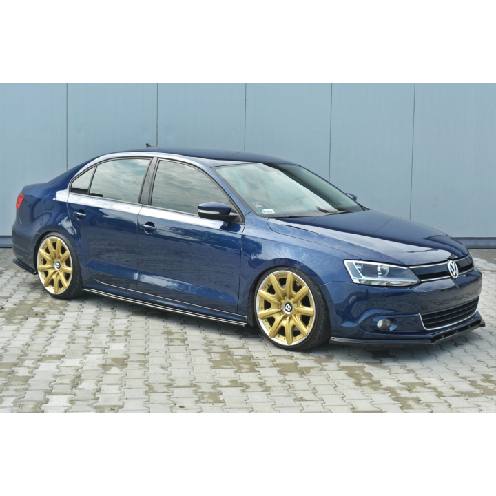 DOKŁADKI PROGÓW VW JETTA MK6 SEDAN PRZEDLIFT