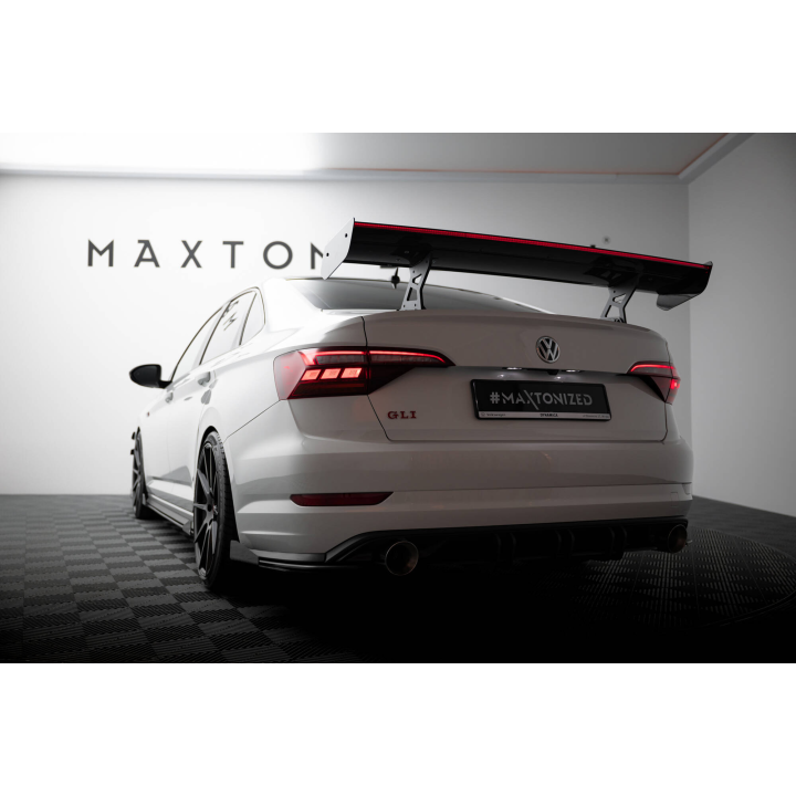 Karbonowy Spoiler Z Wewnętrznymi Wspornikami + LED Volkswagen Jetta GLI Mk7