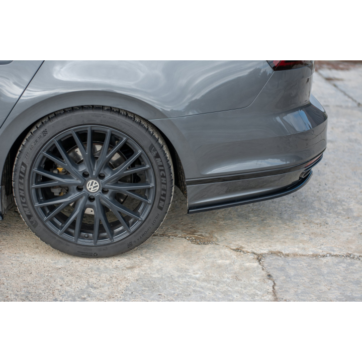 Splittery Tylne Boczne Volkswagen Passat R-Line B8