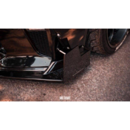Dokładki Przedniego Zderzaka Nissan GTR