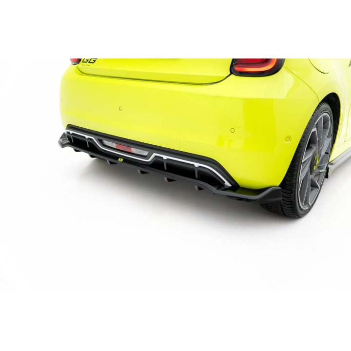 Zestaw Splitterów Abarth 500e