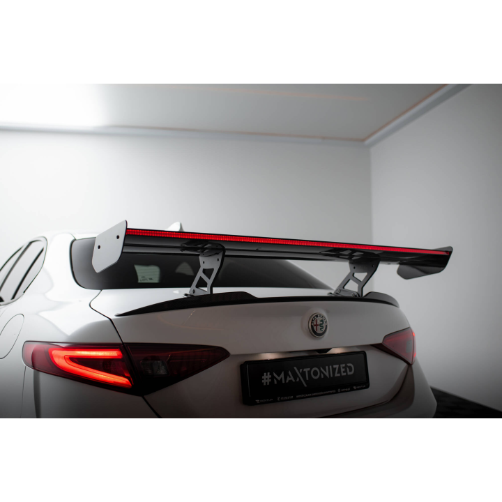 Karbonowy Spoiler + LED Alfa Romeo Giulia Quadrifoglio