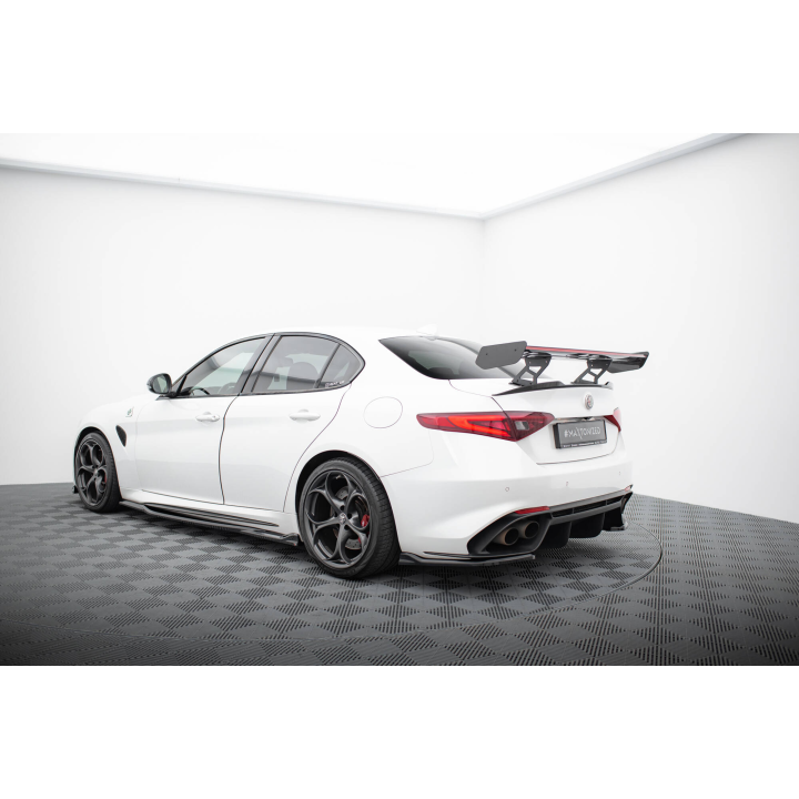 Karbonowy Spoiler + LED Alfa Romeo Giulia Quadrifoglio