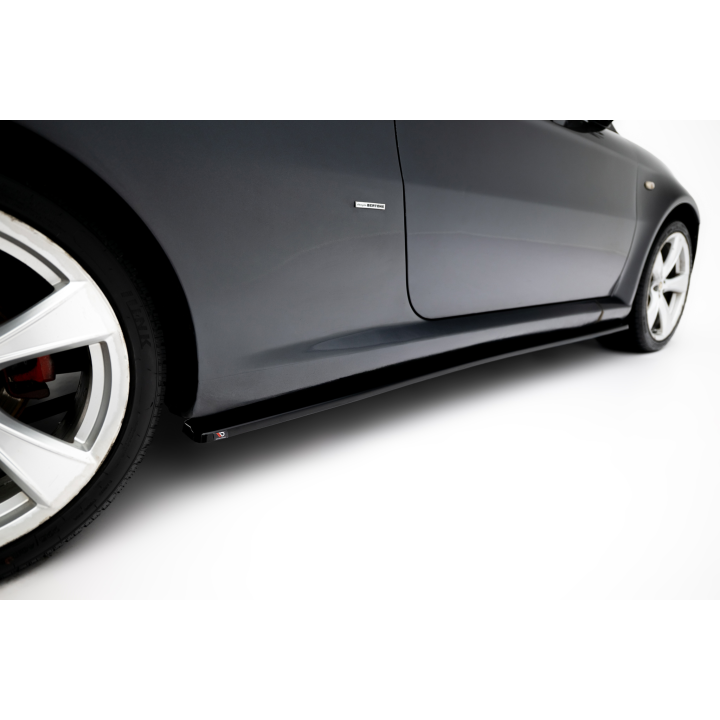 Dokładki Progów Alfa Romeo GT