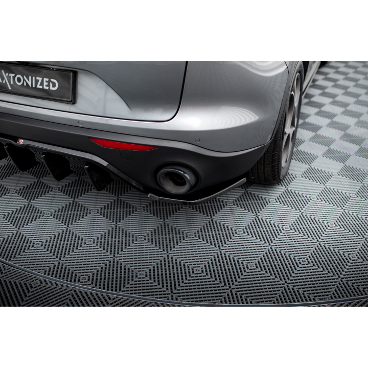 Splittery Tylne Alfa Romeo Stelvio Mk1