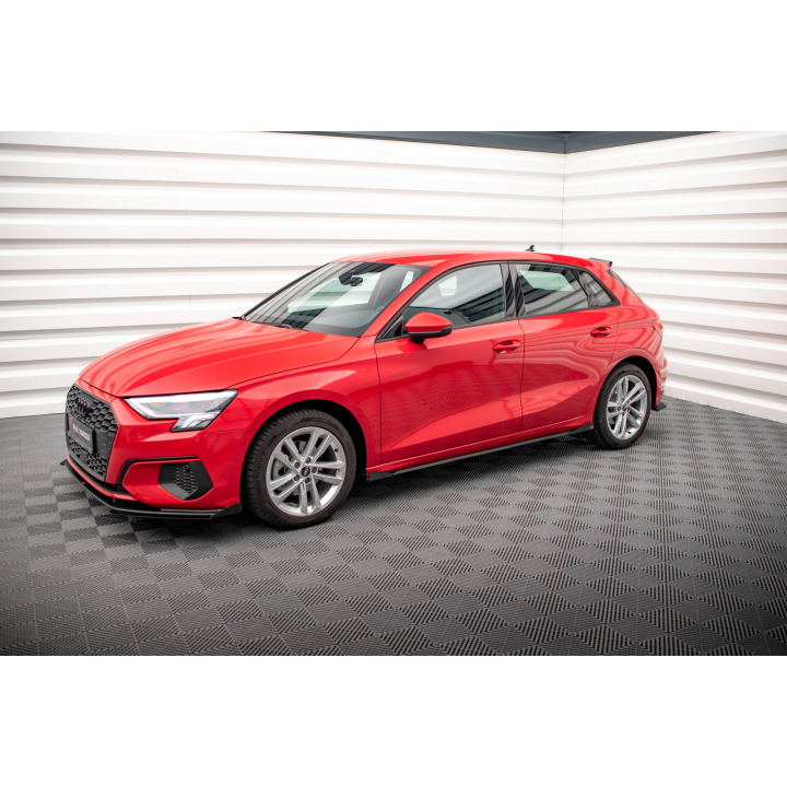 Dokładki progów Street Pro + Flaps Audi A3 8Y