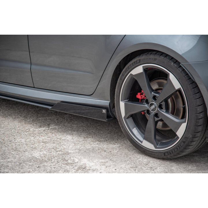 Dokładki progów Street Pro + Flaps Audi RS3 8V Sportback