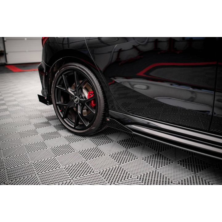 Dokładki progów Street Pro + Flaps Audi RS3 Sportback 8Y