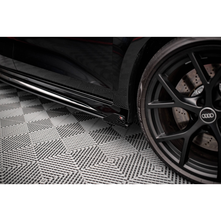 Flapsy Boczne Audi RS3 Sportback 8Y