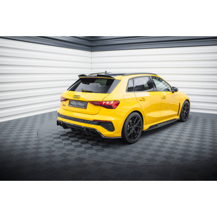 Karbonowe Splittery Tylne Boczne Prepreg Audi RS3 Sportback 8Y