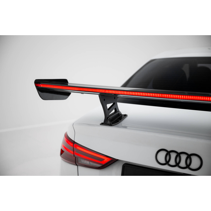 Karbonowy Spoiler Z Wewnętrznymi Wspornikami + LED Audi A3 / A3 S-Line / S3 / RS3 Sedan 8V / 8V Facelift